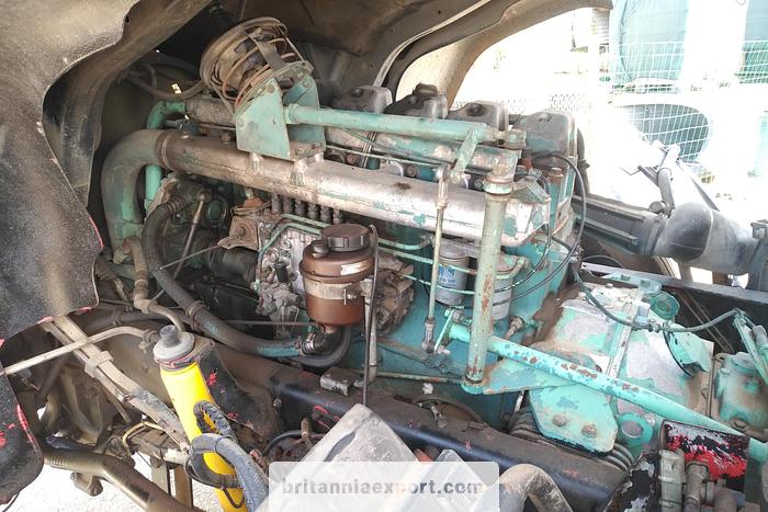 Used 1994 SCANIA P 93M 280 19 ton isothermic box lorry.