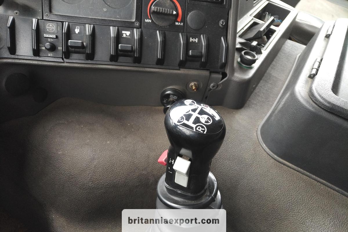 Used 1996 VOLVO FL10 320 | 8x2 12 Tyres | Euro 2 |  32 Ton Curtainsider Truck