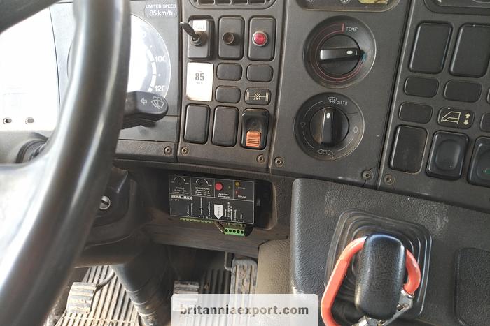 Used 1994 SCANIA P 93M 280 19 ton isothermic box lorry.
