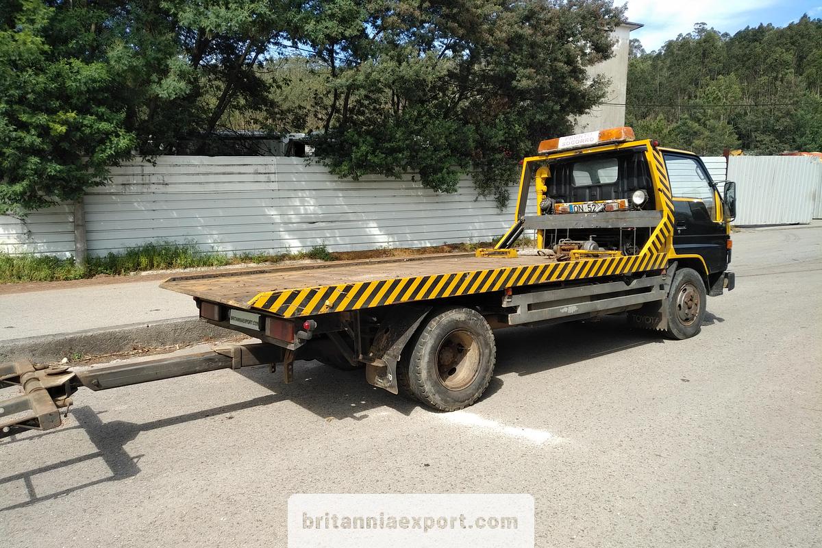 Used 1992 TOYOTA Dyna 250 3.5 Diesel Recovery Truck – Sliding Body with Forks