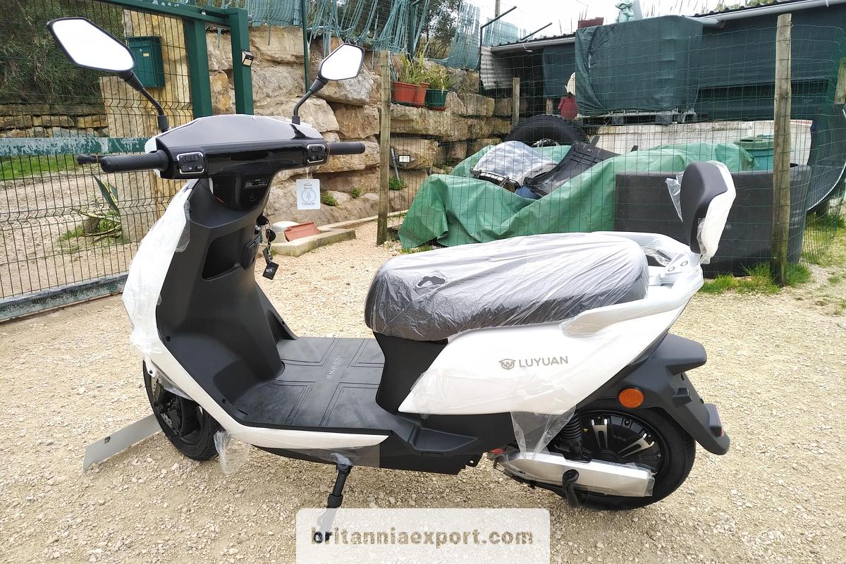 2026 Luyuan MKK Pro Max High Speed Electric Scooter