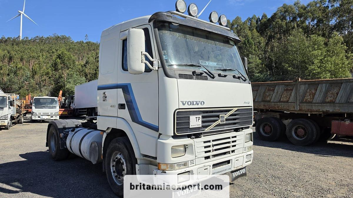 Used 2001 VOLVO FH12 420 Manual Tractor Unit with Hydraulics Air Con