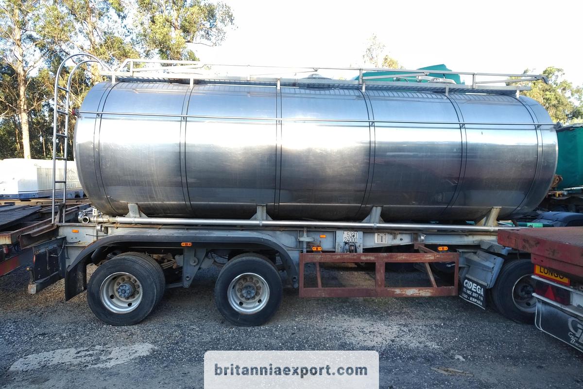 Used 1997 FRUEHAUF D-489 Three-Axle Stainless Steel Food Tanker Semi-Trailer
