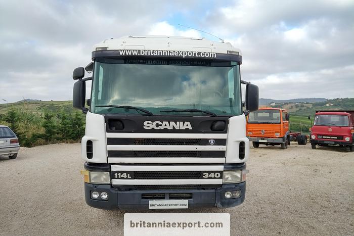 Used 2000 SCANIA P114 L 340 PDE CP19 manual tractor unit.