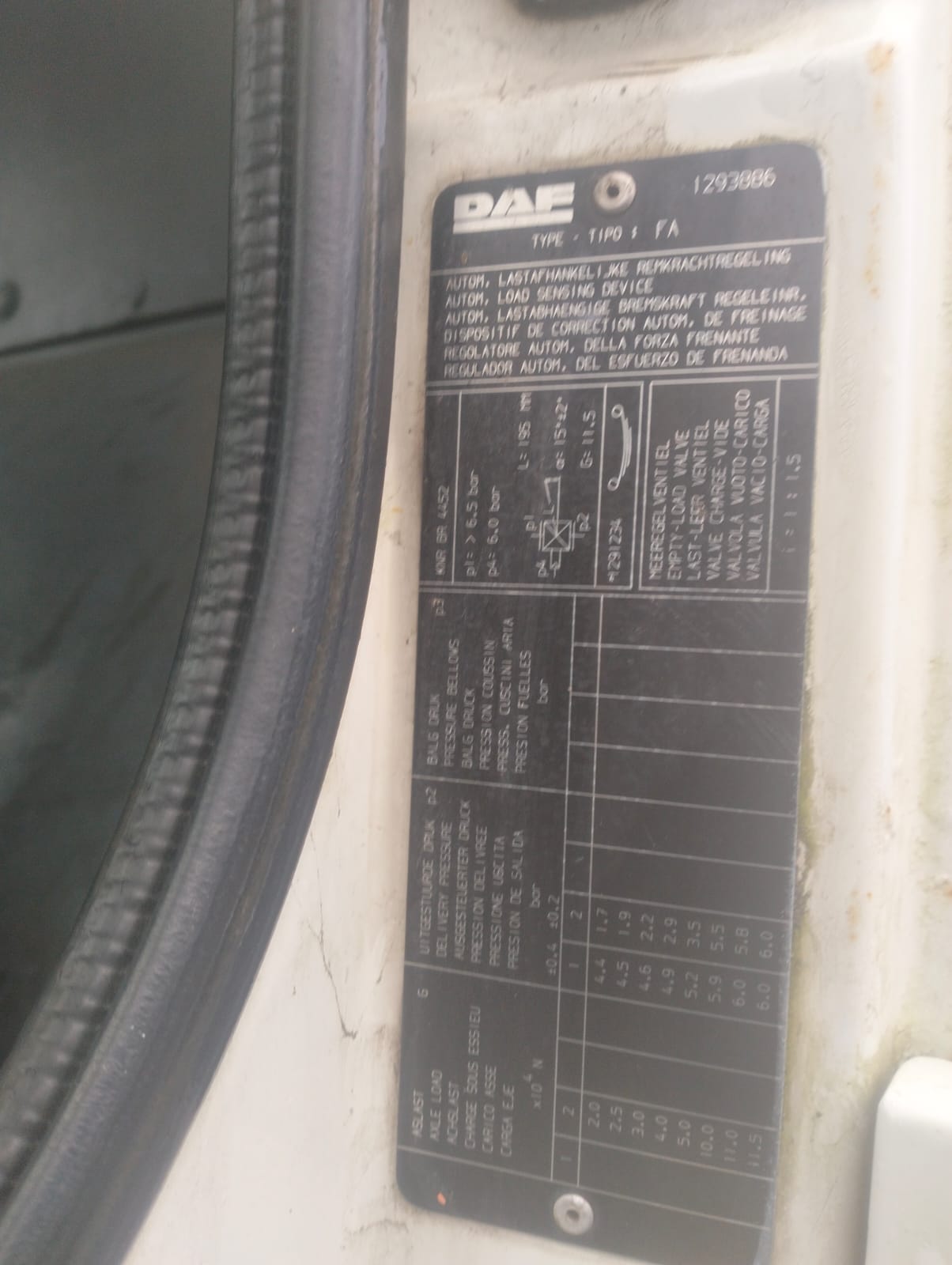 Used 1996 DAF 65 210 ATI | Euro 2 | 19 Ton | On Springs | Dropside Truck With HIAB Crane