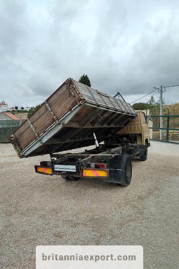 Used 1981 MITSUBISHI Canter FE110 2.7 diesel 5.5 ton tipper.