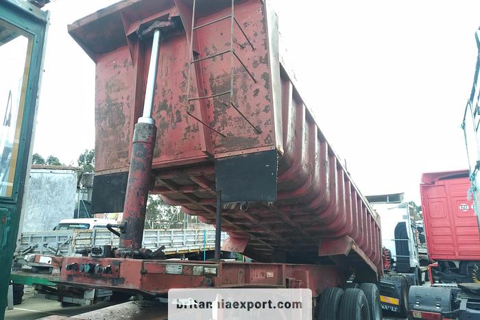 Used 1990 Trabosa tipper trailer on springs suspension