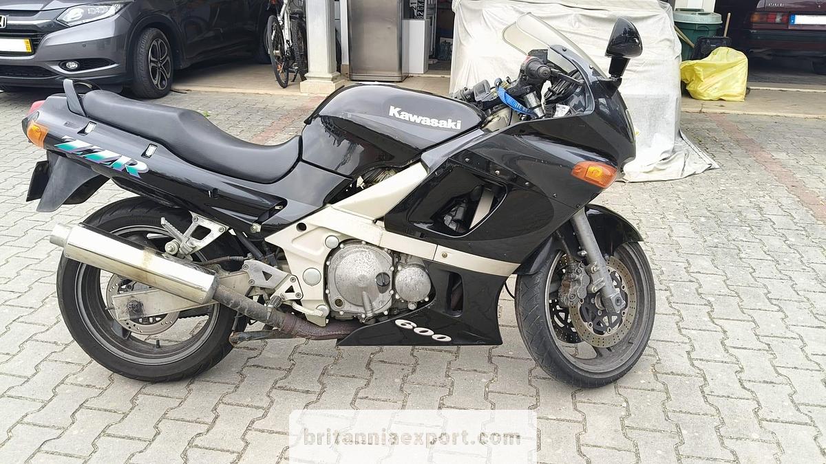 Used 1994 KAWASAKI ZZR600 Sports Touring Motorcycle Classic Japanese Sports Bike 42041 km 2 Owners from New