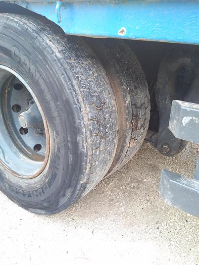 Used 1989 Scania P 93M 250 19 ton flatbed truck