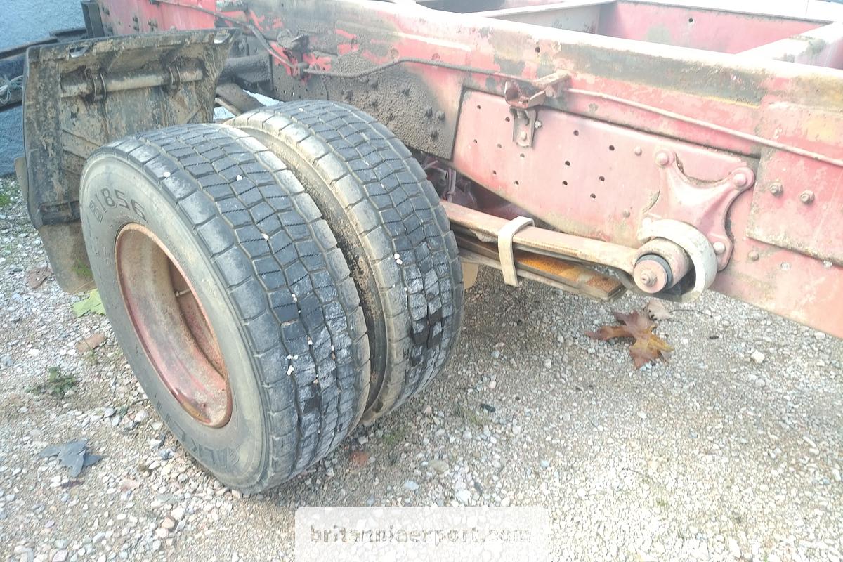 Used 1989 MERCEDES-BENZ 1317 OM366 6 Cylinder 13 Ton Chassis Cab Truck