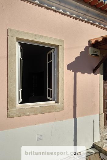 Used 1950 3 Bedroom  detached house