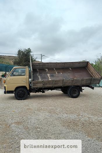 Used 1981 MITSUBISHI Canter FE110 2.7 diesel 5.5 ton tipper.
