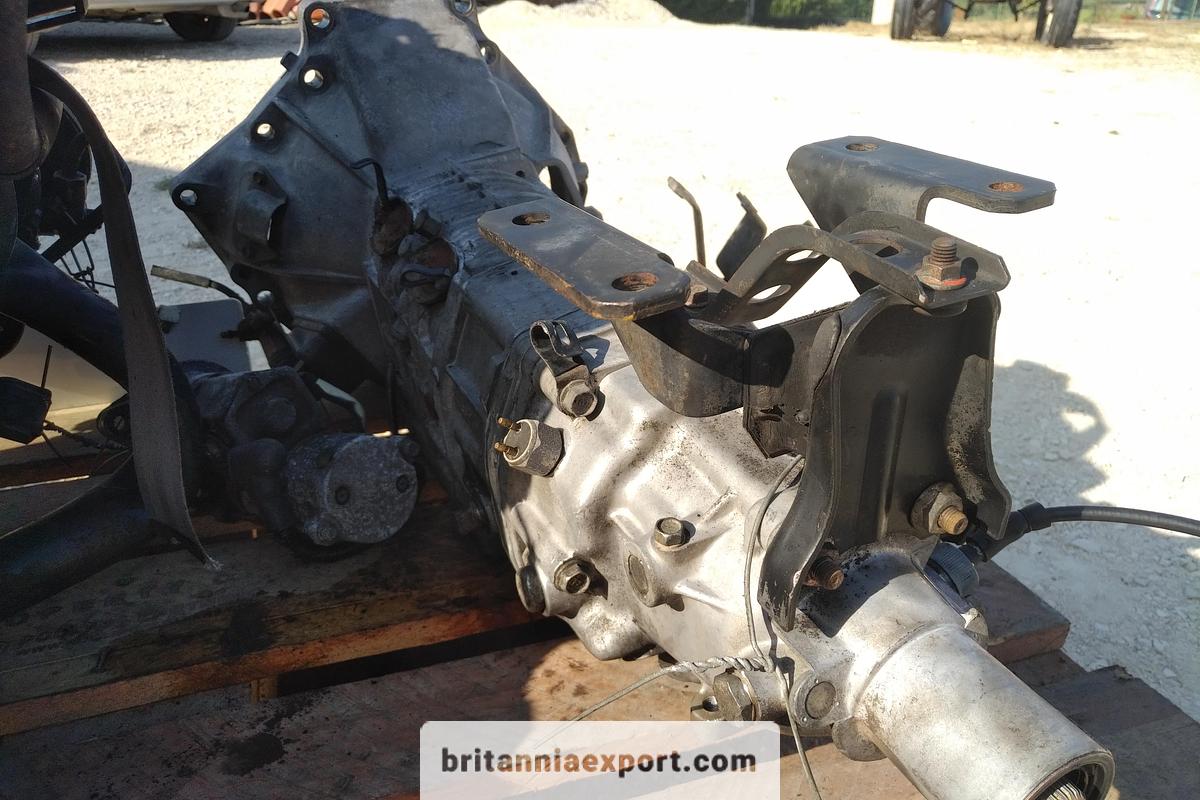 Used 1993 MAZDA 2.2 Diesel Engine & 5 Speed Manual Gearbox E2200 / Bongo / Ford / Kia Applications