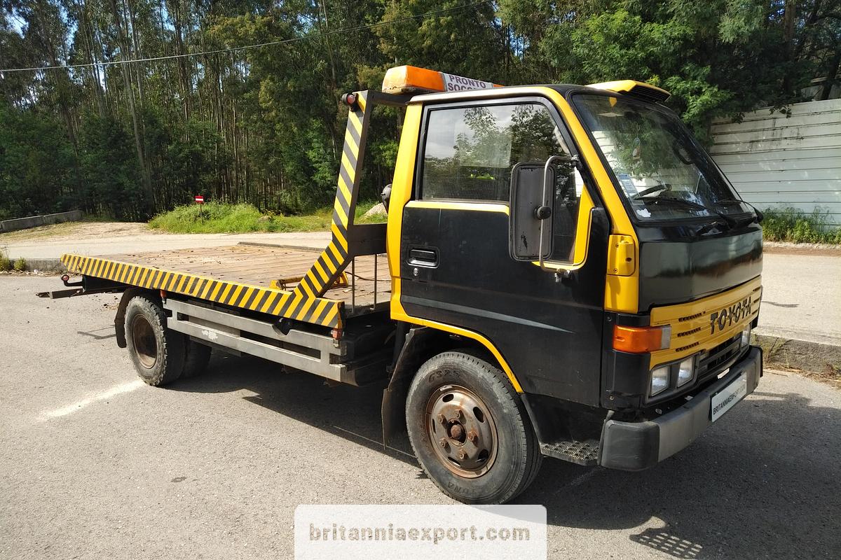 Used 1992 TOYOTA Dyna 250 3.5 Diesel Recovery Truck – Sliding Body with Forks