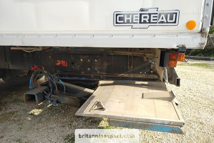 Used 1994 SCANIA P 93M 280 19 ton isothermic box lorry.