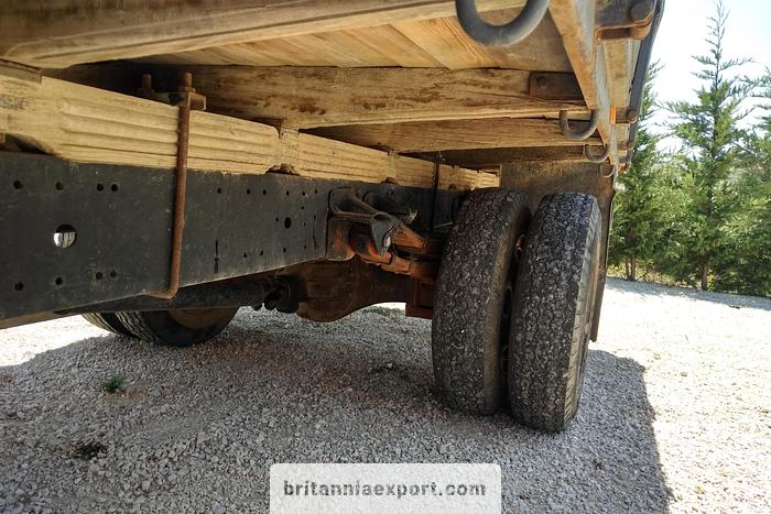 Used 1984 TOYOTA Dyna BU30 3.0 diesel 6 tyres 5.5 ton truck.