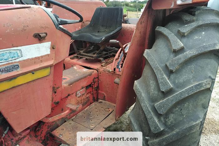 Used 1975 International  574 3.9 diesel power steering farm tractor.