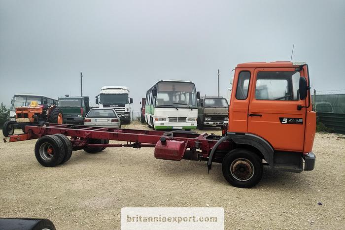 Used 1992 RENAULT Midliner S120 Turbo ZF manual 7.7 ton chassis cab truck.