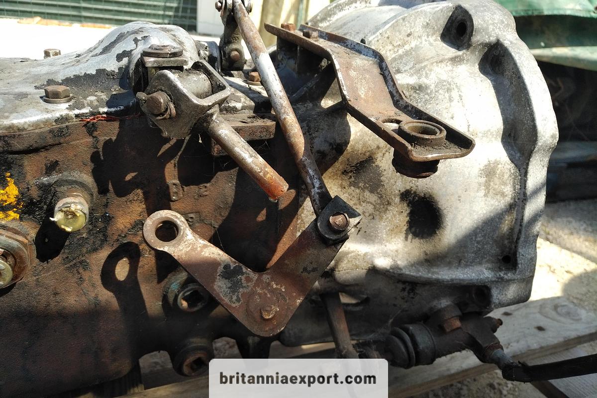 Used 1982 NISSAN Datsun Cabstar Homer F20 F21 SD22 2.2 Diesel 5 Speed Manual Gearbox