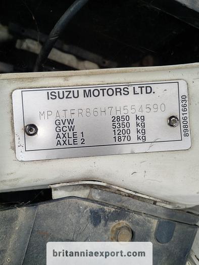 Used 2008 ISUZU D-Max 2.5 diesel double cabin 4X2 pickup truck.