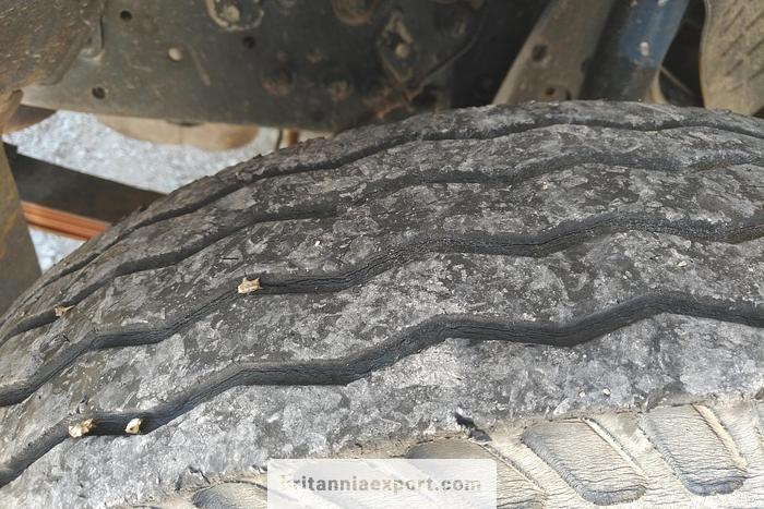 Used 1984 TOYOTA Dyna BU30 3.0 diesel 6 tyres 5.5 ton truck.