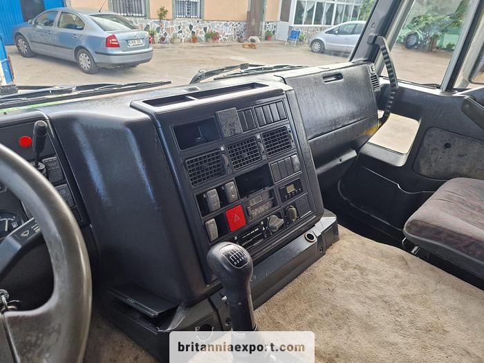 Used 1998 IVECO Eurotech 440E38 Euro 2 tractor unit.