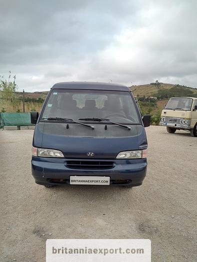 Used 1994 Hyundai H100 2.5 diesel 6 seats minibus.