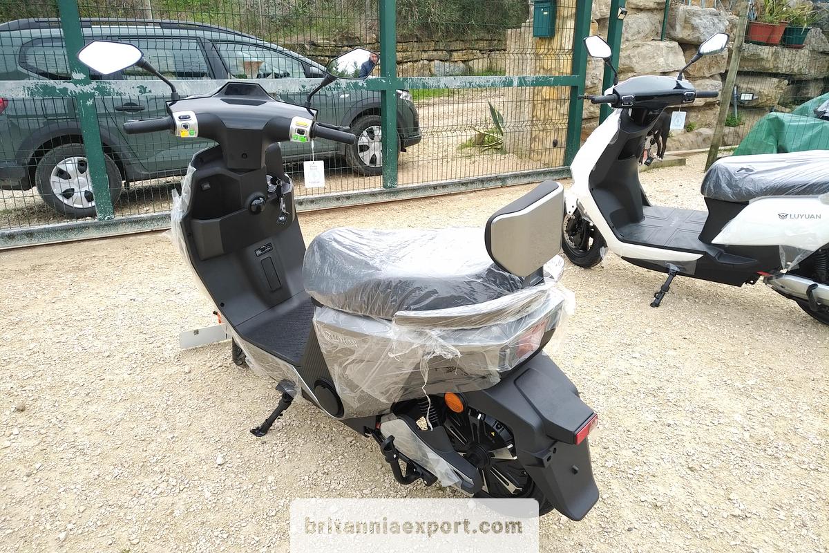 Used 2026 Luyan S90 Pro Max High Speed Electric Scooter