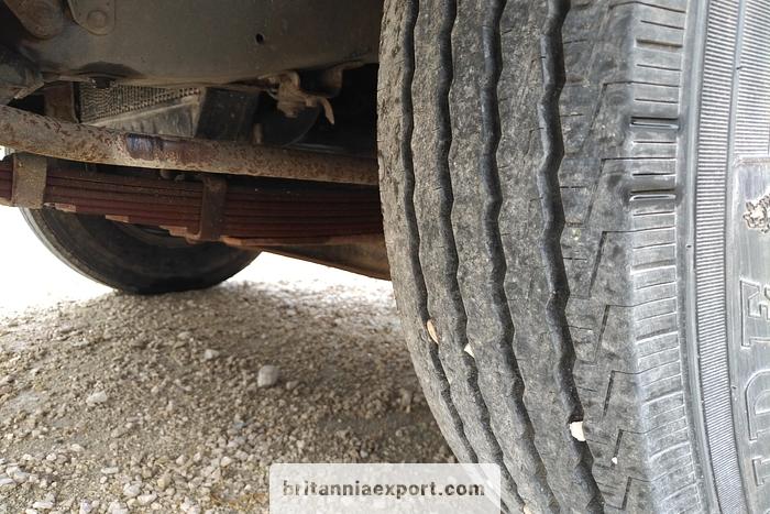 Used 1985 TOYOTA Dyna BU30 3.0 diesel 6 tyres 5.5 ton truck.