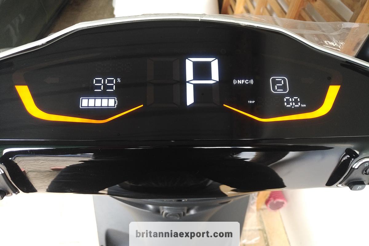 2026 Luyuan MKK Pro Max High Speed Electric Scooter (80 km/h | 5200W | 150 km Range)