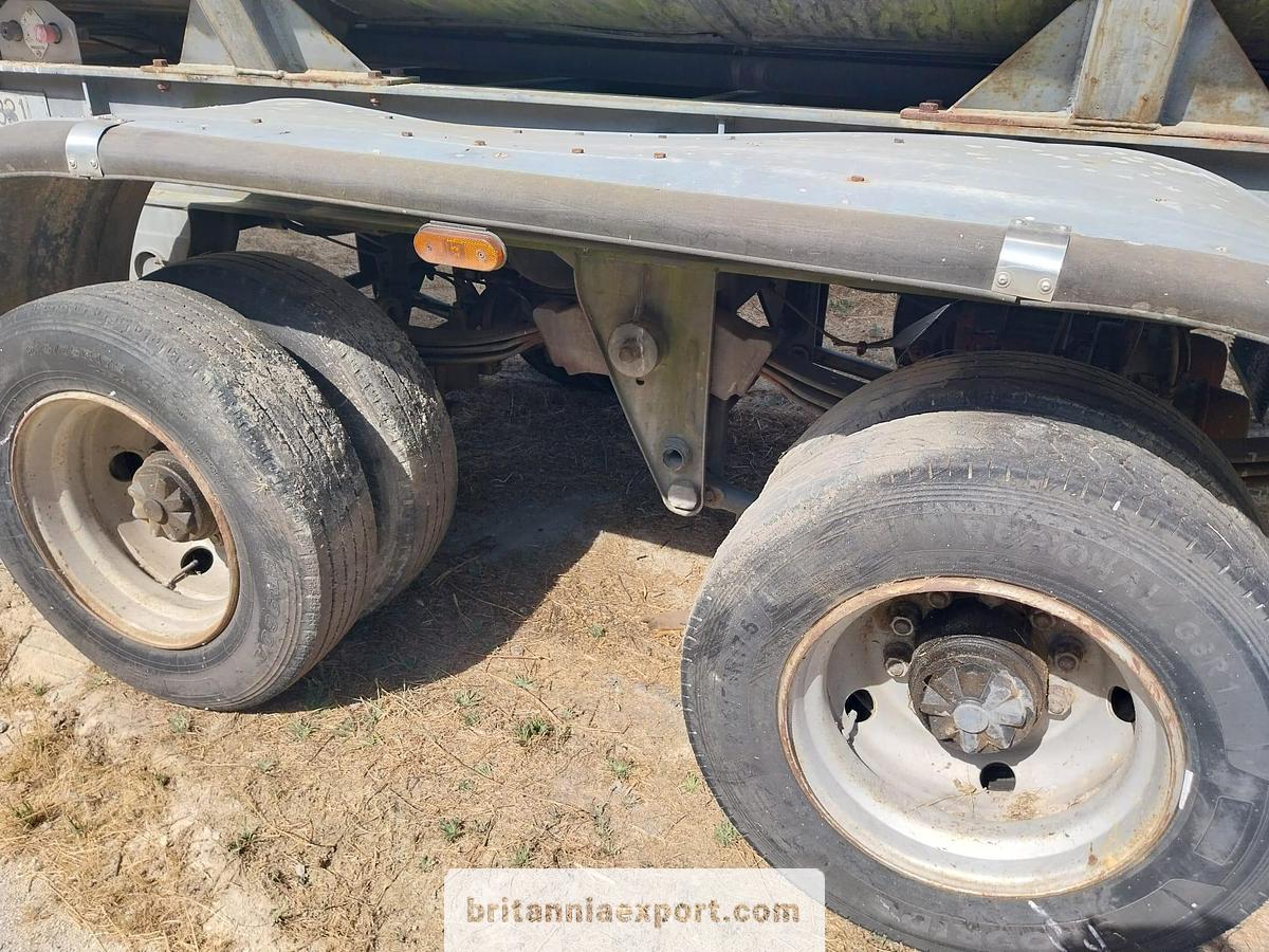 Used 1997 FRUEHAUF D-489 Two Axle Stainless Steel Food Tanker Semi-Trailer