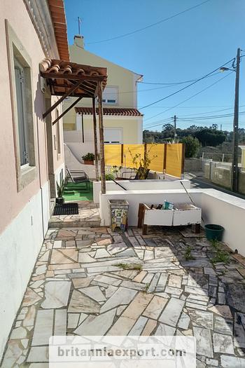 Used 1950 3 Bedroom  detached house