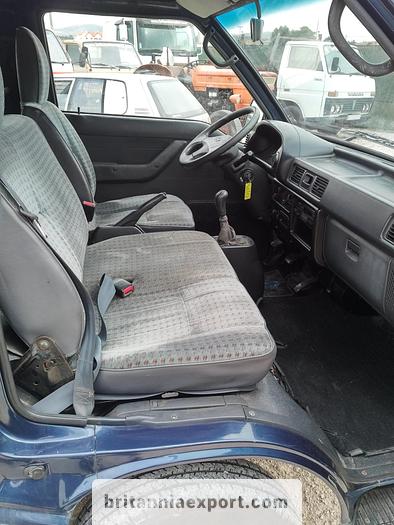 Used 1994 Hyundai H100 2.5 diesel 6 seats minibus.