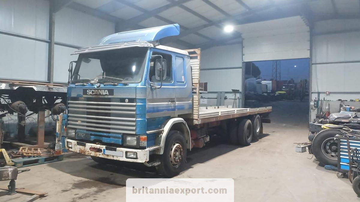 Used 1987 SCANIA R112 H 6x2 10 Tyres 26 Ton Flatbed Truck