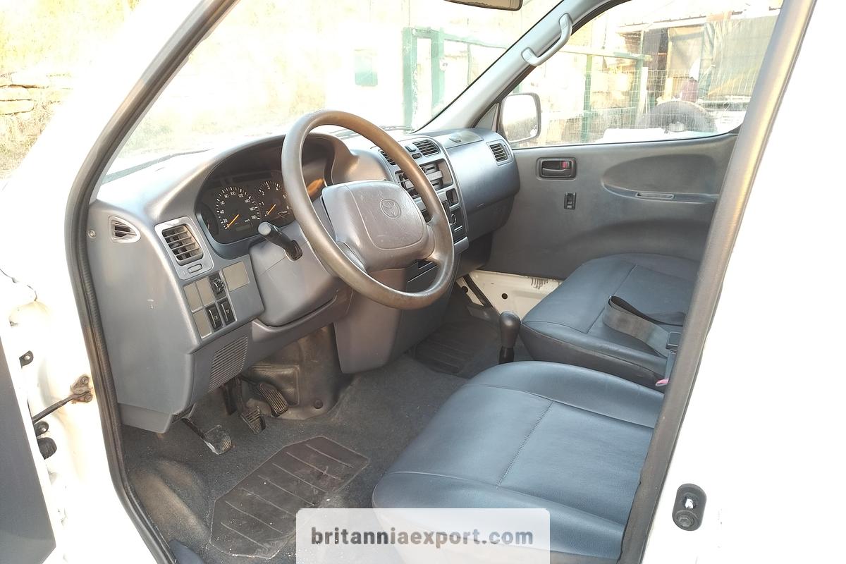 Used 2004 Toyota Hiace 2.5 D-4D Insulated Cold Room Panel Van