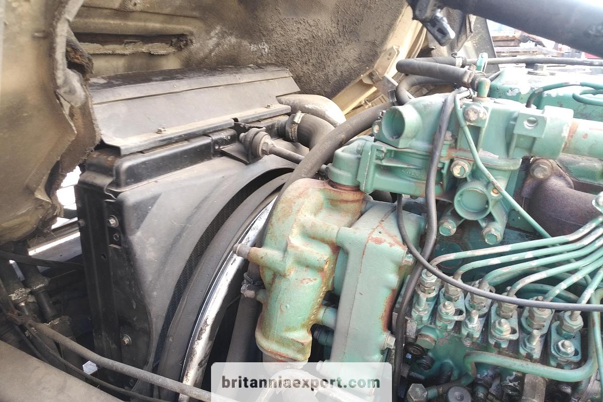 Used 1993 VOLVO FL614 210 Turbo Intercooler | 14 Ton | Manual Pump | Isothermic Box Truck