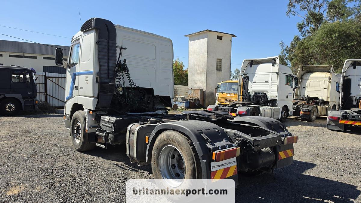 Used 2001 VOLVO FH12 420 Manual Tractor Unit with Hydraulics Air Con