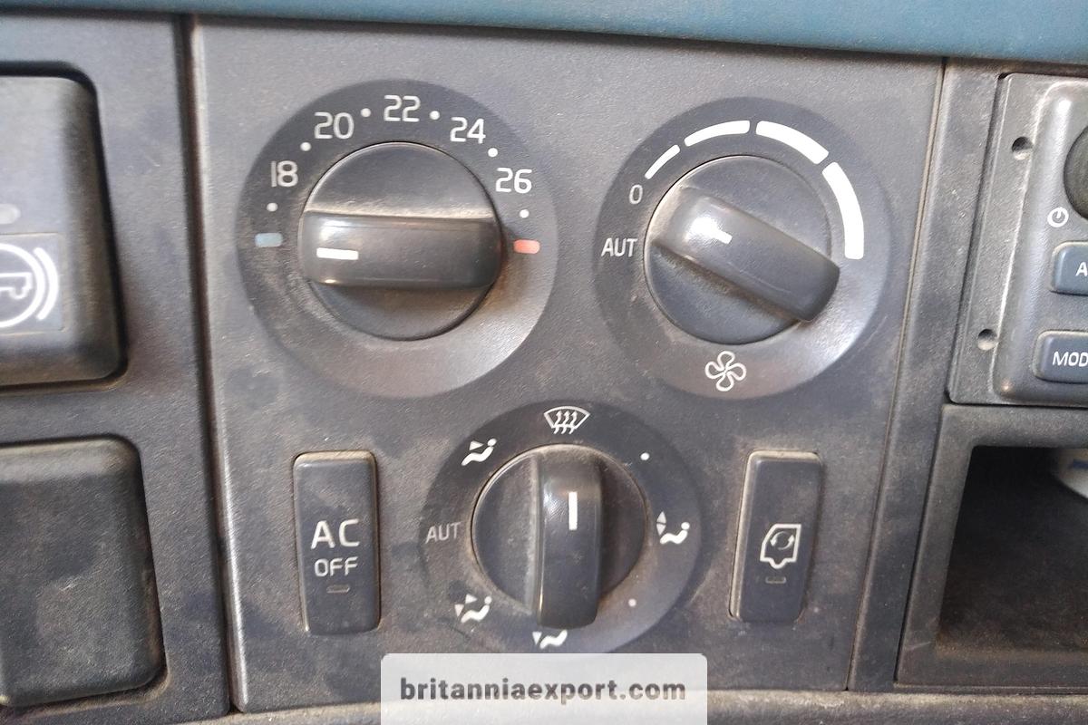 Used 2006 VOLVO FH 400 Euro 3 Manual Retarder Hydraulic Kit 4x2 Tractor Unit