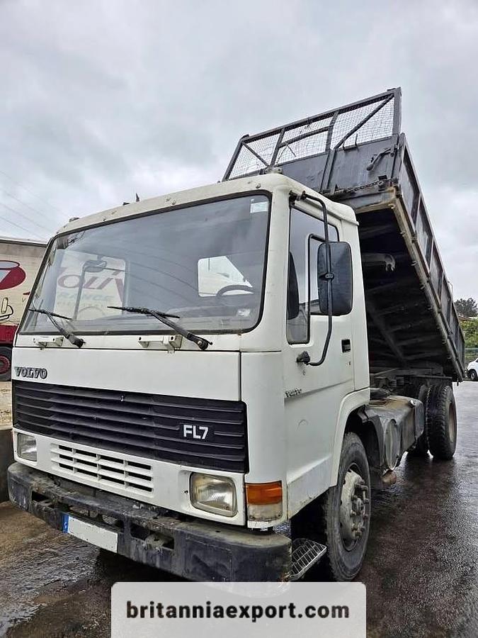 Used 1989 VOLVO FL7 260 HP 6 Cylinder | 19 Ton 3-Way Tipper Truck