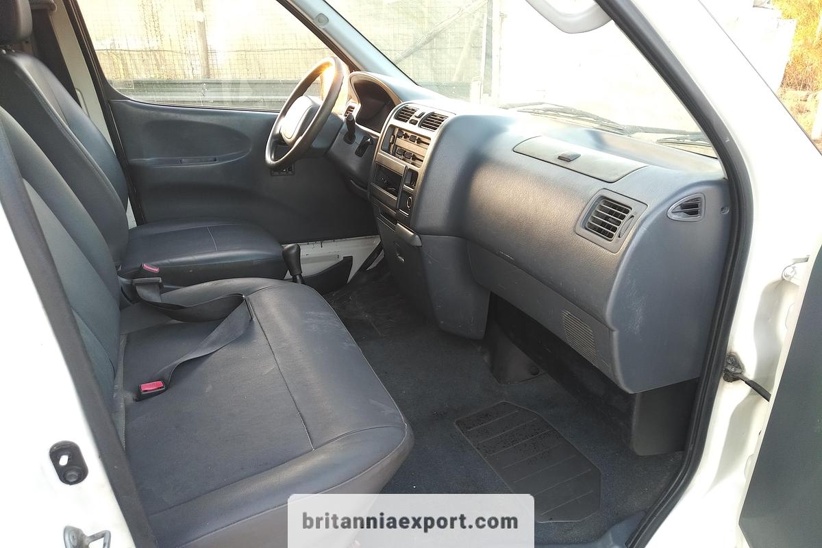Used 2004 Toyota Hiace 2.5 D-4D Insulated Cold Room Panel Van