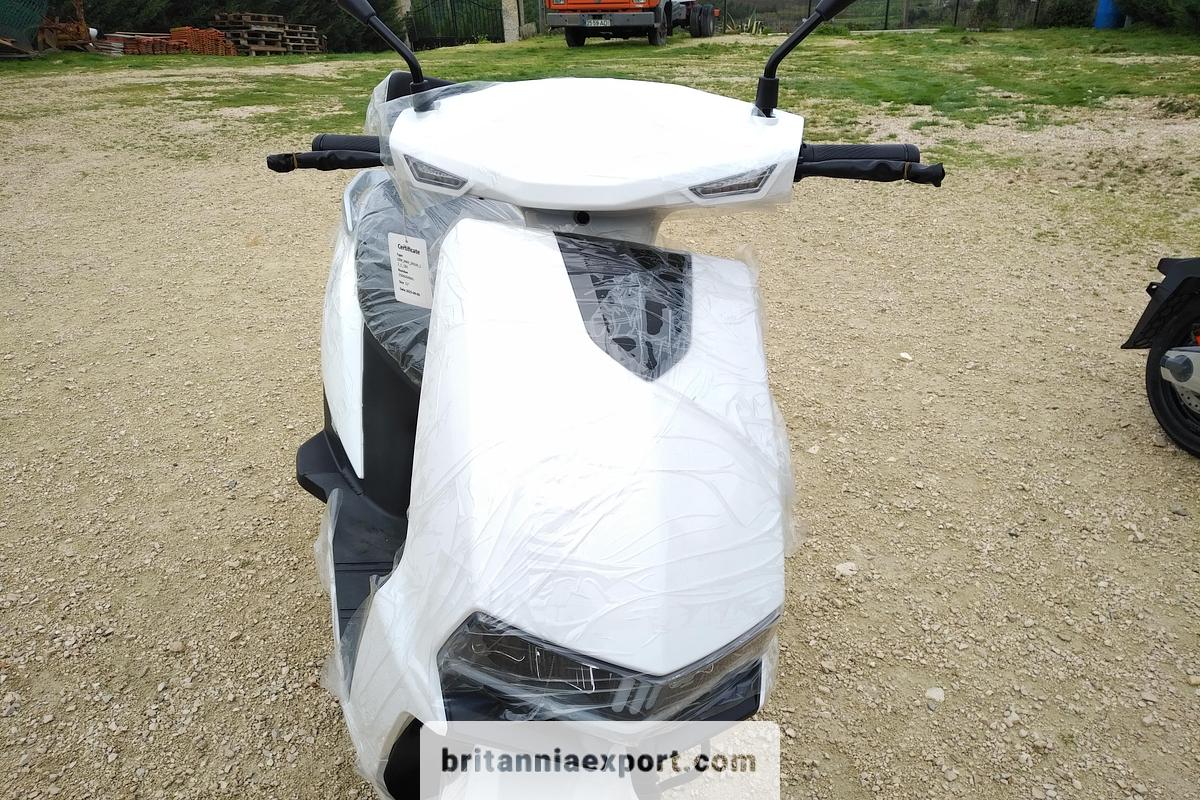 2026 Luyuan MKK Pro Max High Speed Electric Scooter