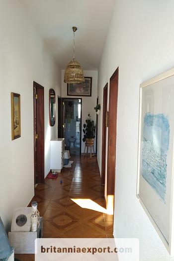 Used 1950 3 Bedroom  detached house