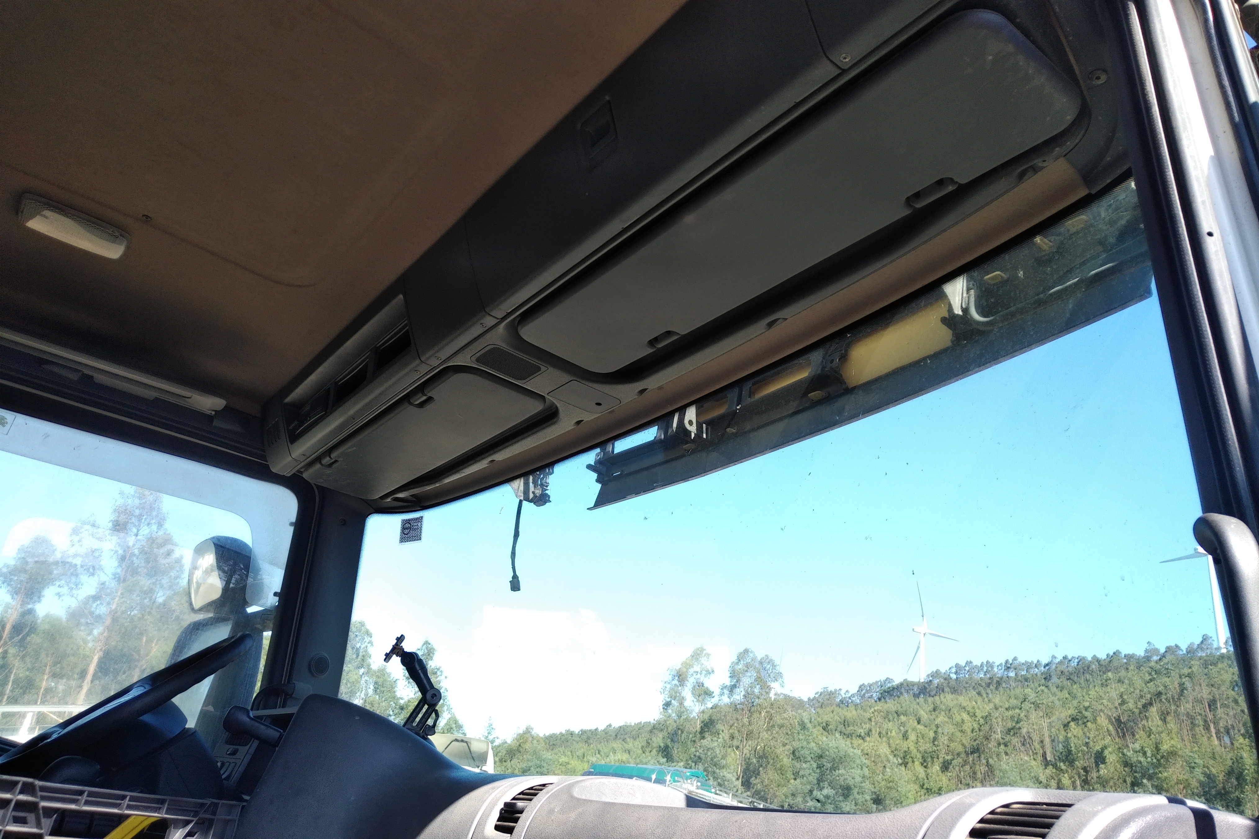 Used 2015 SCANIA P280 Manual Euro 6 4x2 Palfinger PK 7501 Performance Crane Remote Control