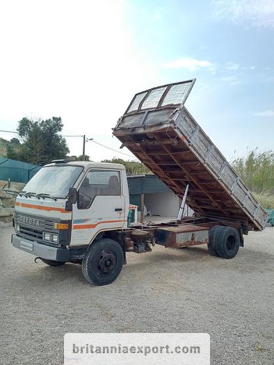 Used 1989 TOYOTA Dyna 300 14B 7.5 ton 3 way tipper