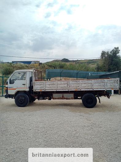 Used 1989 TOYOTA Dyna 300 14B 7.5 ton 3 way tipper