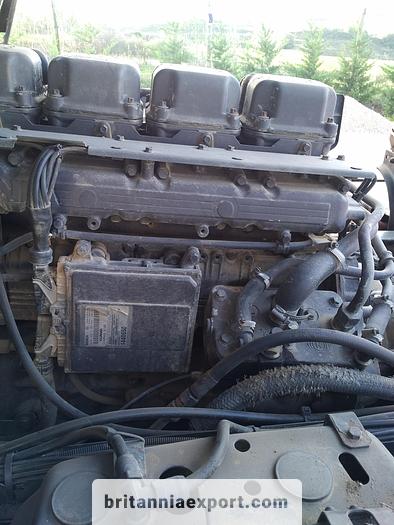 Used 2000 SCANIA P114 L 340 CP19 manual tractor unit.