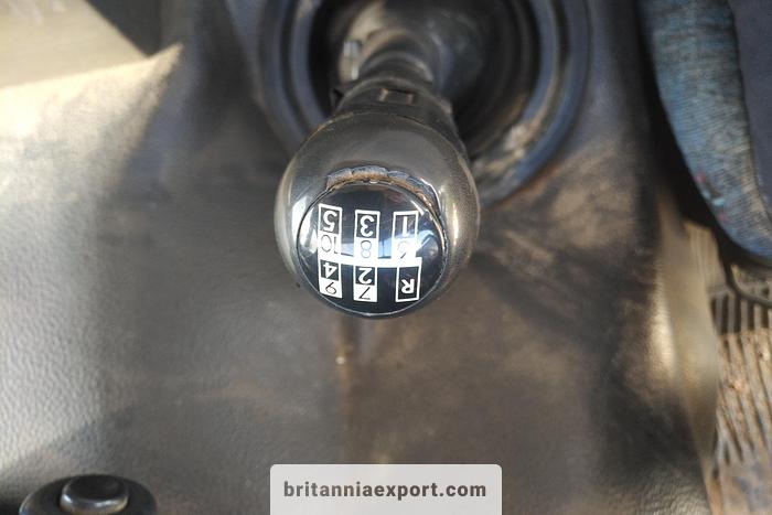 Used 1994 SCANIA P 93M 280 19 ton isothermic box lorry.