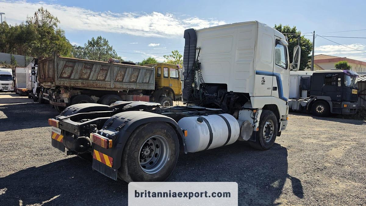 Used 2001 VOLVO FH12 420 Manual Tractor Unit with Hydraulics Air Con