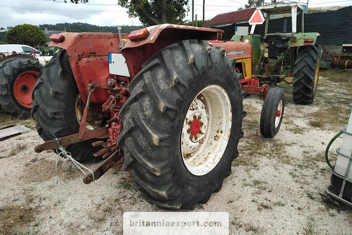 Used 1975 International  574 3.9 diesel power steering farm tractor.