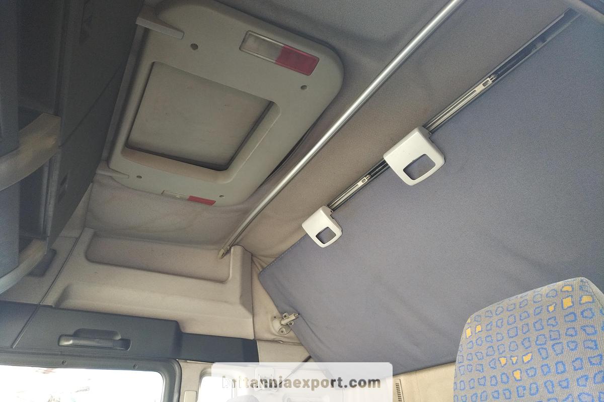 Used 2002 MAN TGA 26.360 | 6x2 | Curtainsider Truck |  with Tail Lift